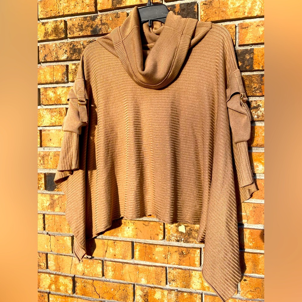 Escada Big Neck Cape